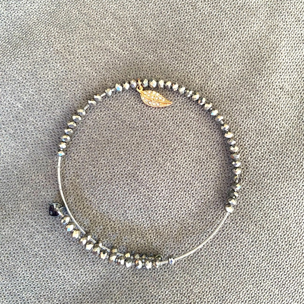 ASSORTED JEWELRY